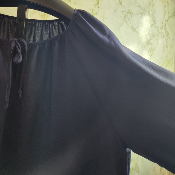 FRED DAVID Beautiful Navy Blouse - Picture 3 of 8